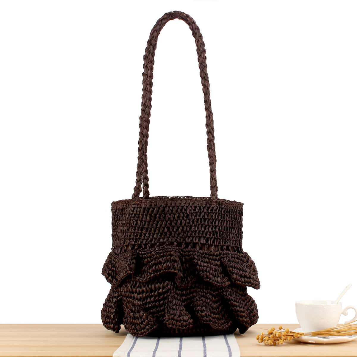 Modische Geflochtene Tasche mit Volants Brehn