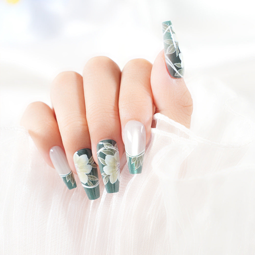 Künstlerisches Floral Press-On Nail Set Brehn