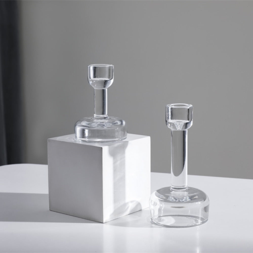Minimalistische klare Glas-Taper-Kerzenständer-Paar mit gewichtetem Sockel Brehn