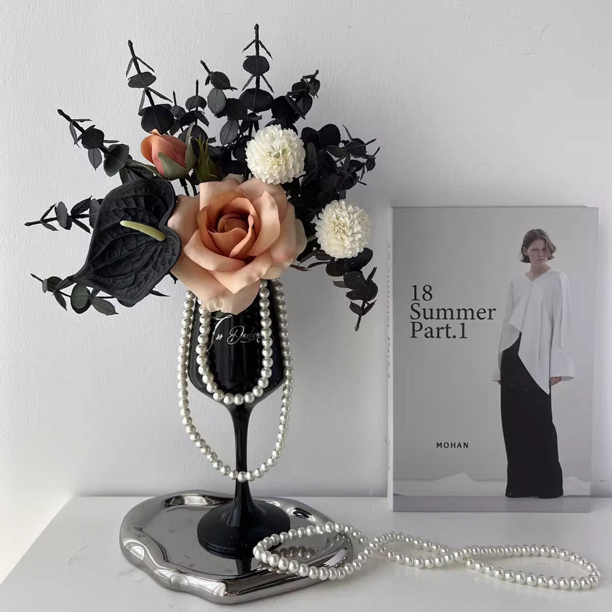Elegante florale Mittelstück  1790318232