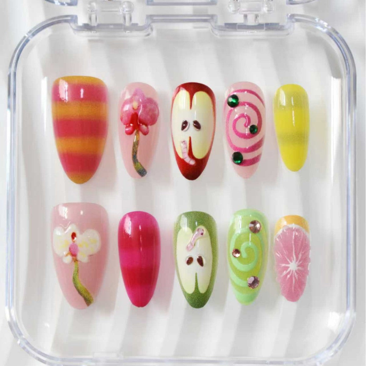Dekorative 3D Blumen Aufkleben Nagelverlängerungen Brehn