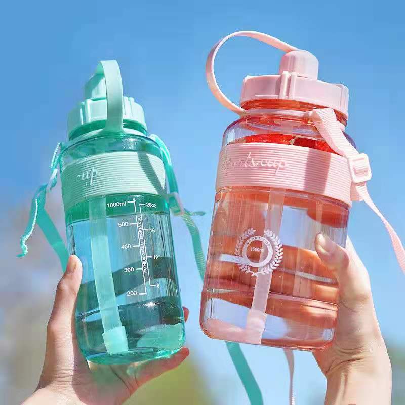 Unisex Hochvolumige Sport-Trinkflasche mit praktischer Deckelöffnung Brehn