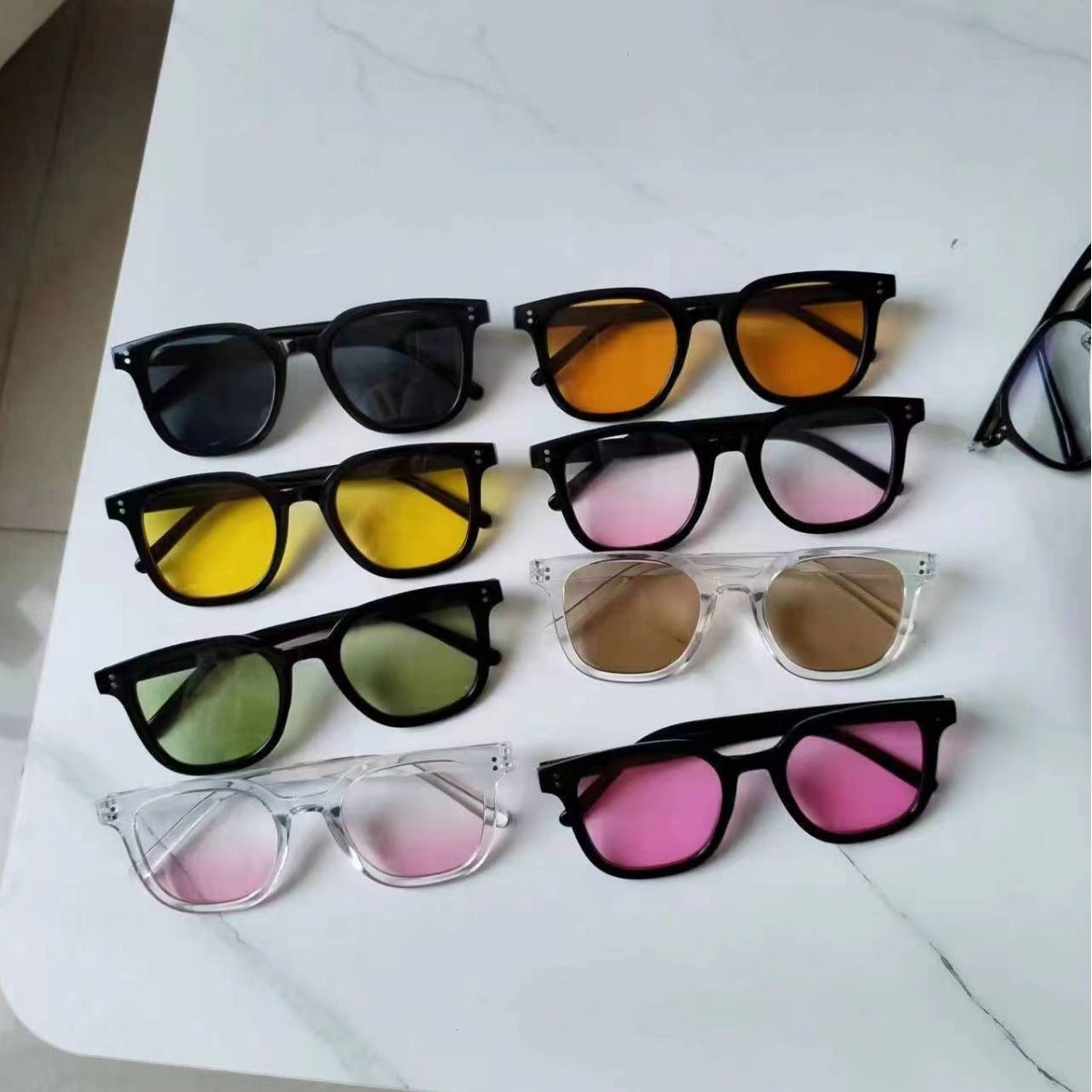 Damen auffällige Retro-Sonnenbrille mit gelb-tönenden Gläsern Brehn