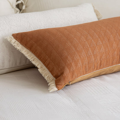 Elegantes dekoratives Kissen mit Quasten