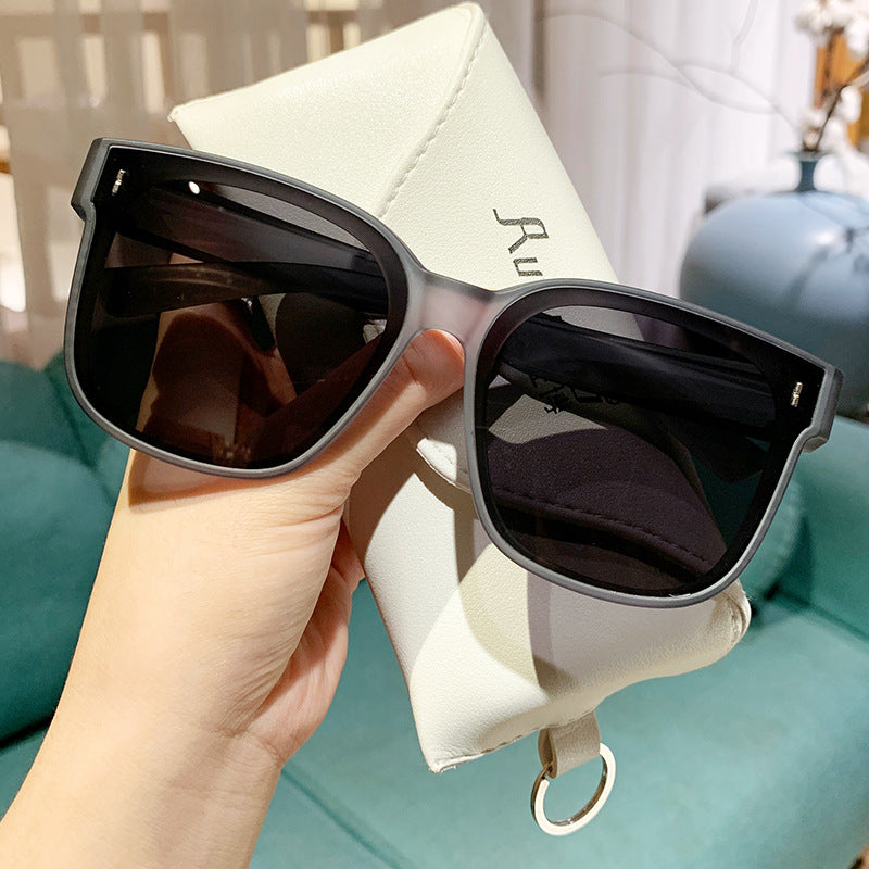 Damen Modische Sonnenbrille im trendigen quadratischen Design Brehn