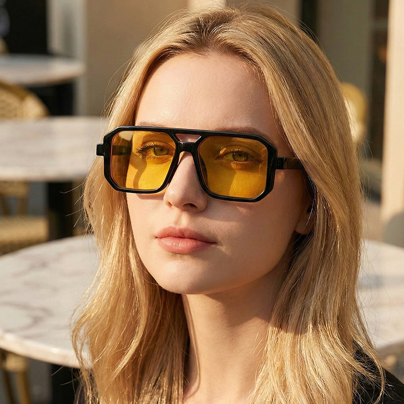 Damen Geometrische Sonnenbrille mit stylischem Muster Brehn
