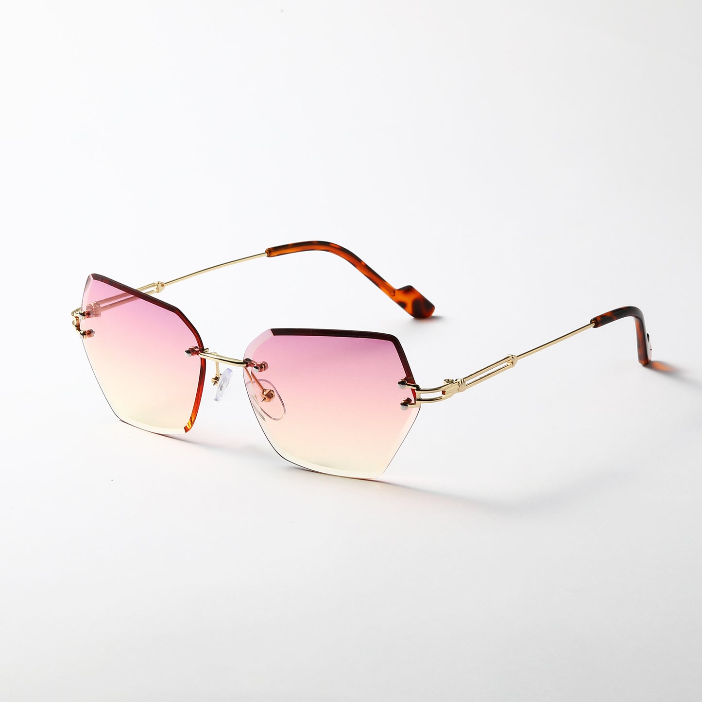 Damen moderne Sonnenbrille mit stilvollem sechseckigem Rahmen Brehn