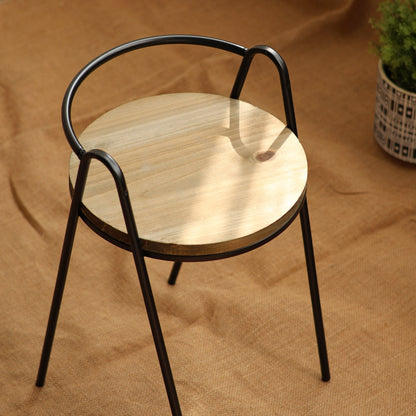 Moderner Hocker mit Holzsitz und Metallgestell Brehn