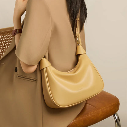 Stylische geschwungene Schultertasche Brehn