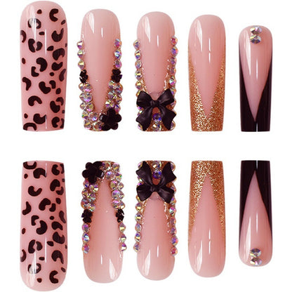 Glamouröses Press-On Nagelkunstset mit Strass- und Leopardenakzenten Brehn