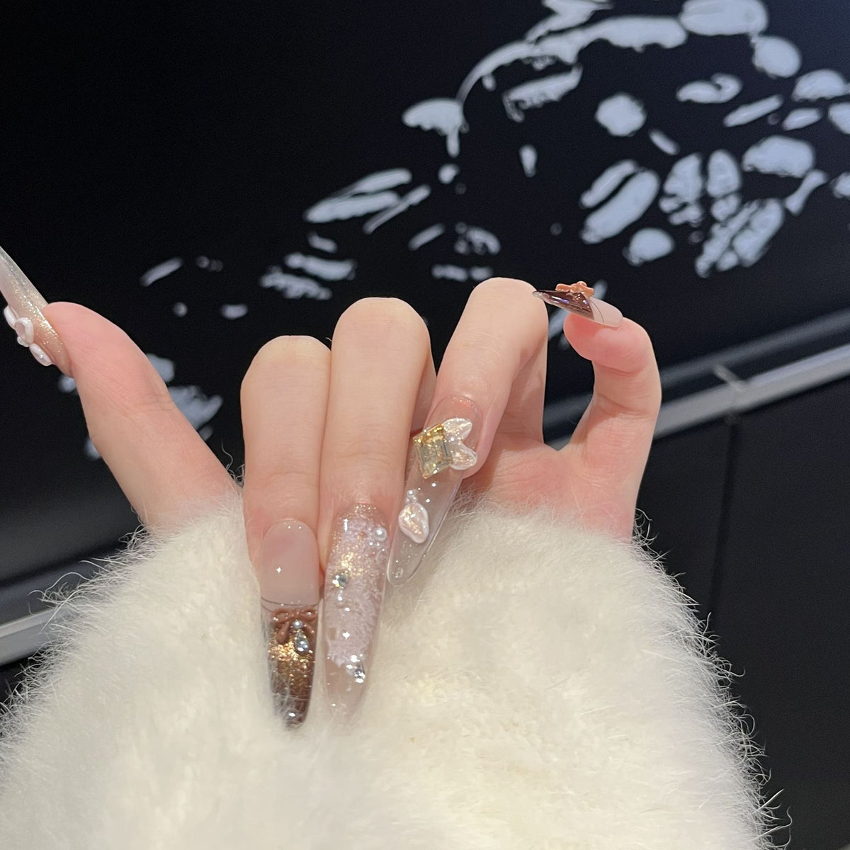 Glamouröse Künstlerische Press-On Nagelverlängerungen Brehn