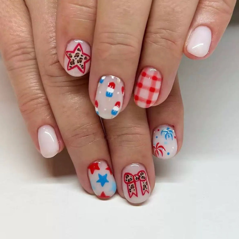 Kreative Kunstnägel mit Festlichen Motiven Brehn