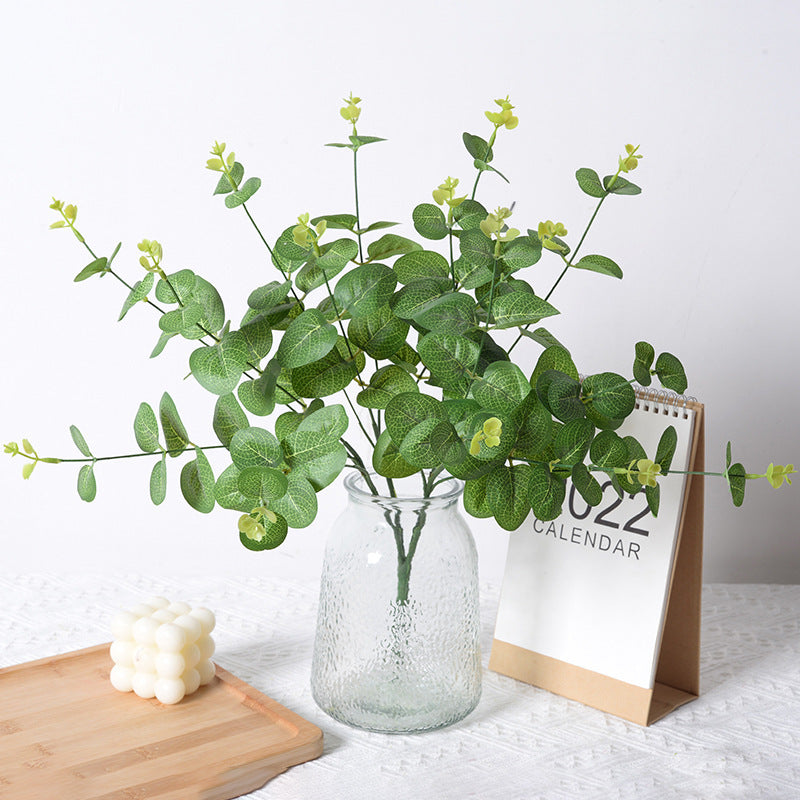 Realistische Eukalyptus Stamm Dekoration