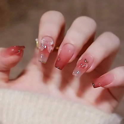 Künstliches Nageldesign