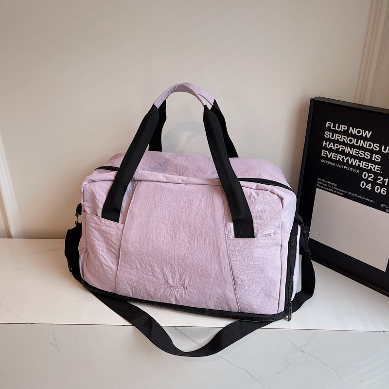 Sportliche Reisetasche mit Praktischen Außentaschen Brehn