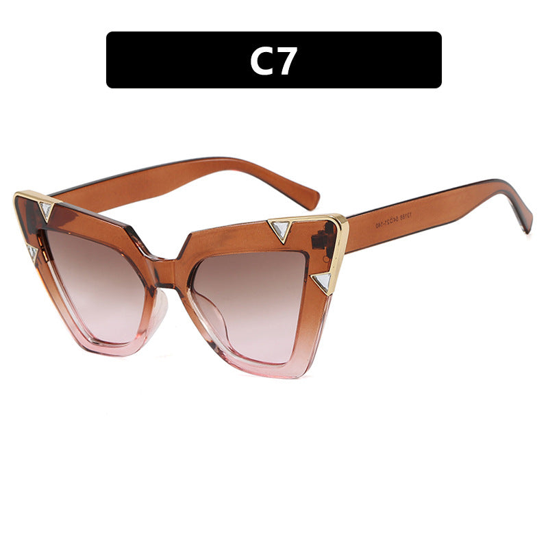 Damen Cat-Eye Sonnenbrille mit luxuriösem Motiv und schützendem UV-Filter Brehn