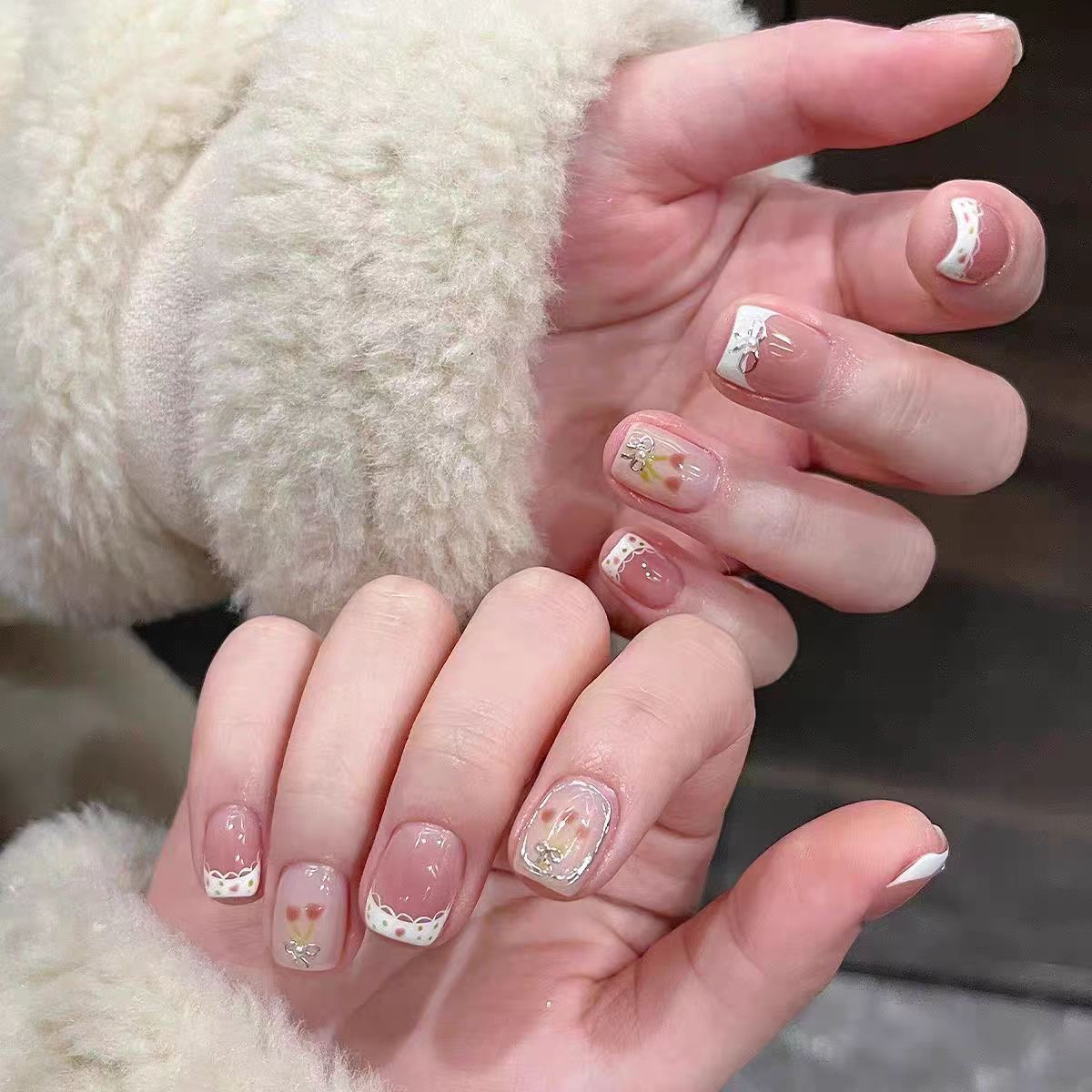 Blumenmuster Press-On Nagelset Brehn