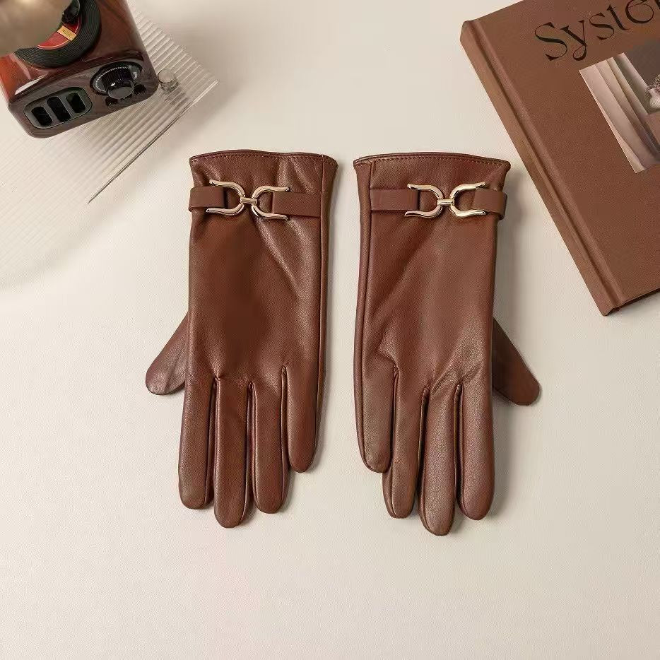 Elegante Lederhandschuhe mit Kettendetails Brehn