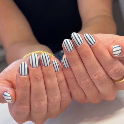 Gestreiftes Nagelkunstset