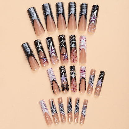 Künstlerisches thematisches Nagelspitzen-Set Brehn