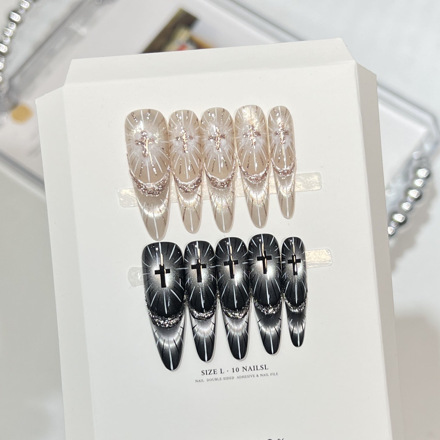 Chic Press-On Nagel Set mit elegantem Strassdesign Brehn