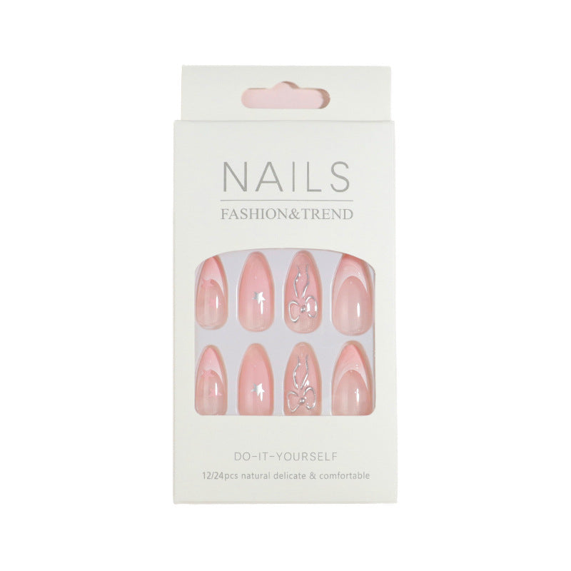 Premium Press-On Nail Set mit dekorativen Akzenten Brehn