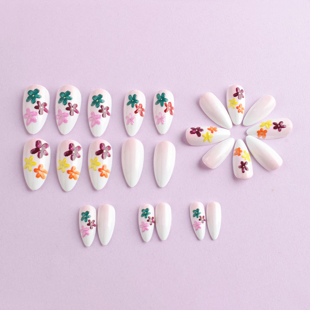 Florales verziertes Nagelkunstset Brehn