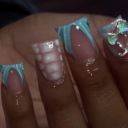 Künstlerische Nagelkunst Brehn