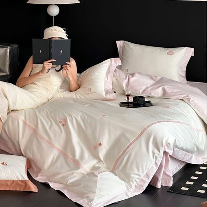 Luxuriöses Satin-Feeling Bettbezug-Set mit Doppel-Oxford-Rand und Kissenbezügen