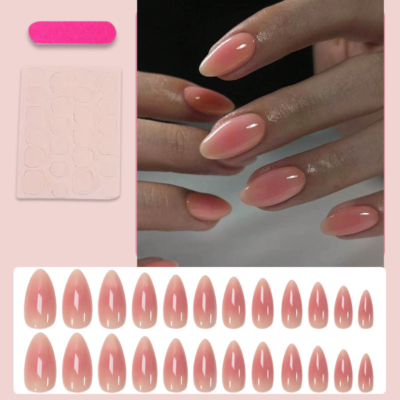 Kunstnagelset mit eleganten Nude-Ombre Effekten Brehn