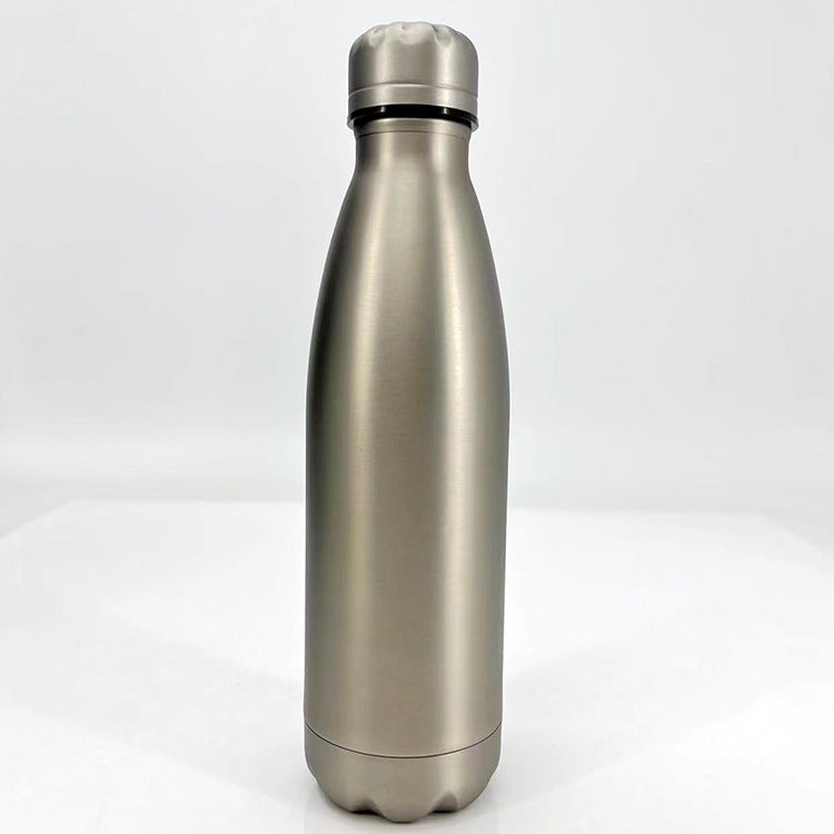 Damen stilvolle Edelstahl Trinkflasche mit rutschfester Silikonhülle Brehn