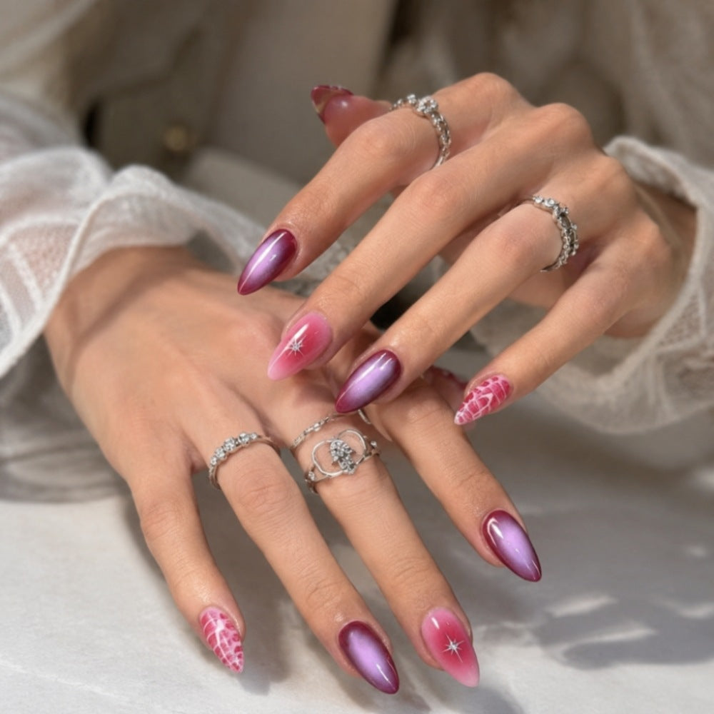 Kunstnägel mit Elegantem Ombre-Design und Kreativen Akzenten Brehn