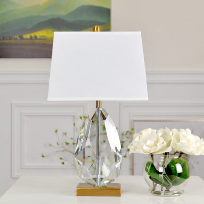 Kristall Tischlampe mit elegantem Schirm