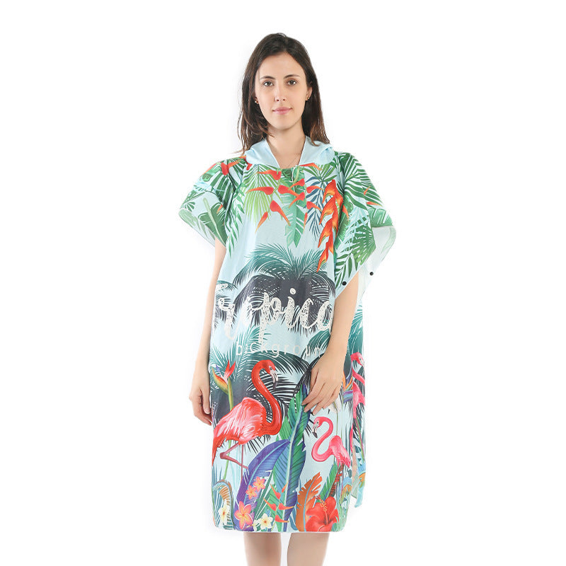 Strandkleid mit tropischem Druck Brehn