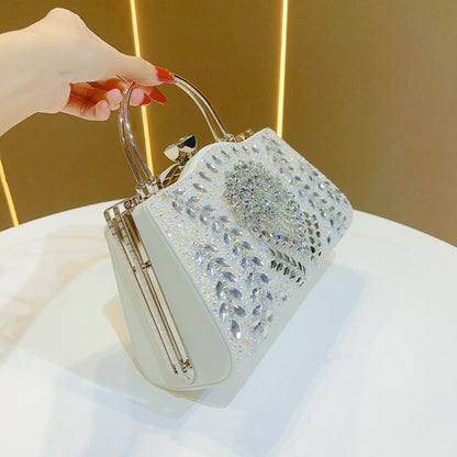 Kristallverzierte Abendhandtasche