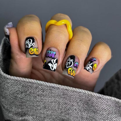 Kreatives Kunstnagelset mit Graffiti-Motiven Brehn