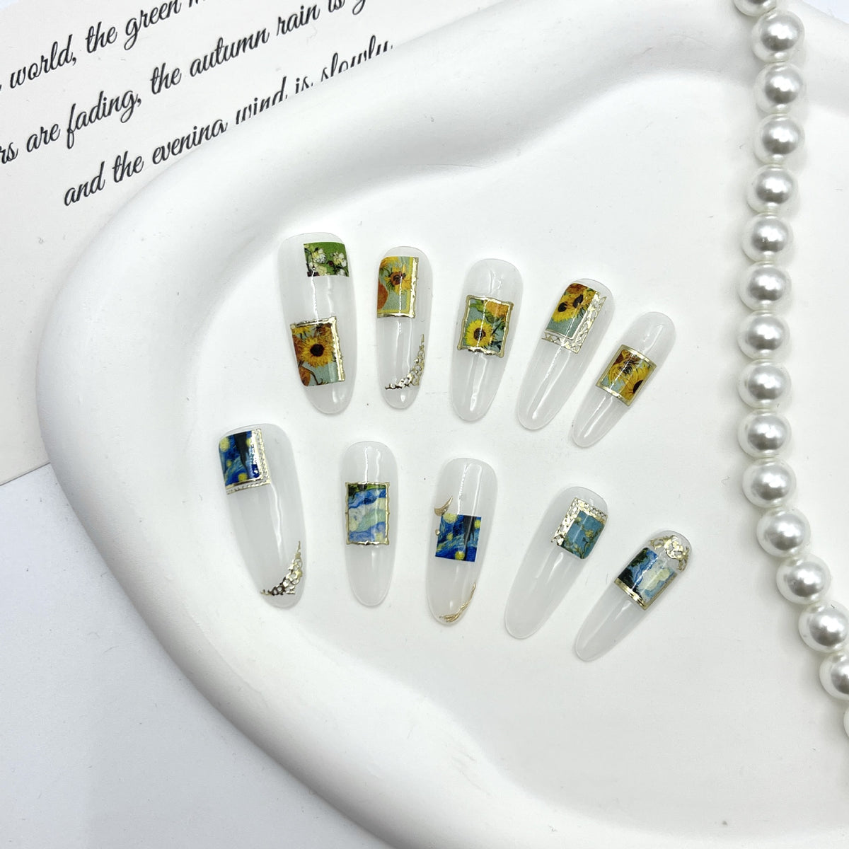 Künstlerisches Naturthemen-Press-On-Nagelset