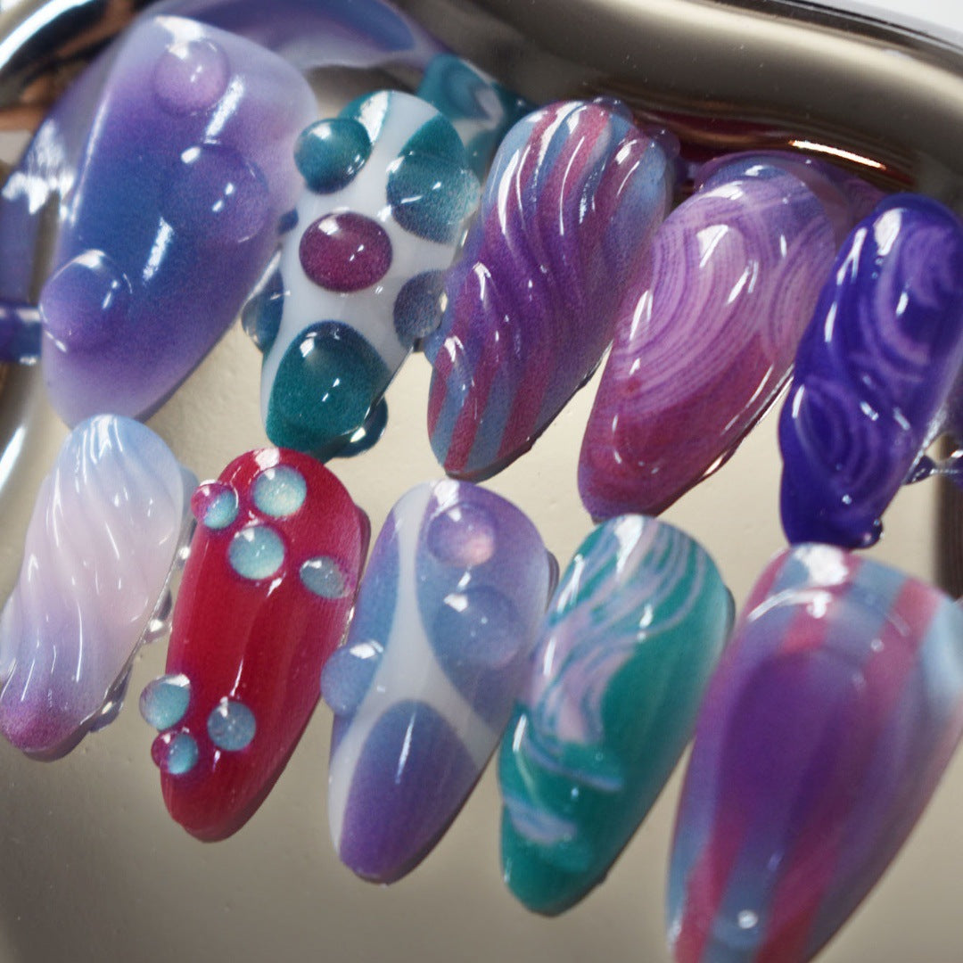 Künstlerisches 3D-Nageldesign Brehn