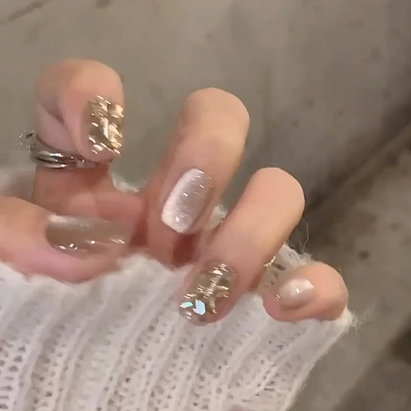 Elegante Nagelkunst Brehn