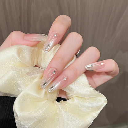 Elegantes Press-On Nagelset mit Strass-Akzenten Brehn