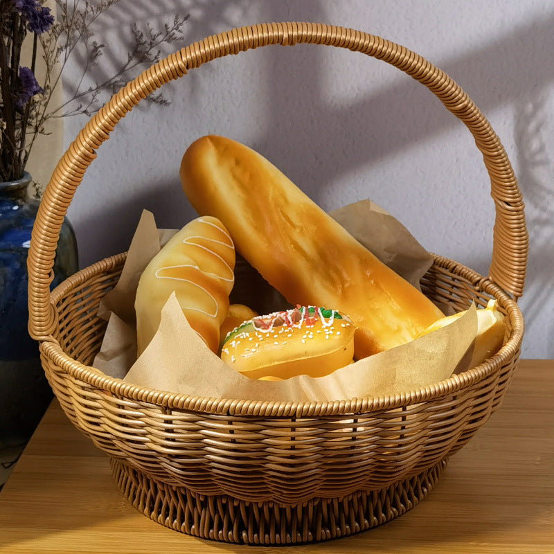 Damen handgearbeiteter Rattan Korb mit Henkel Brehn
