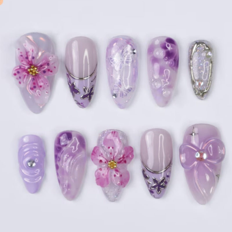 Künstlerische floral-verzierte Press-On Nägel Brehn