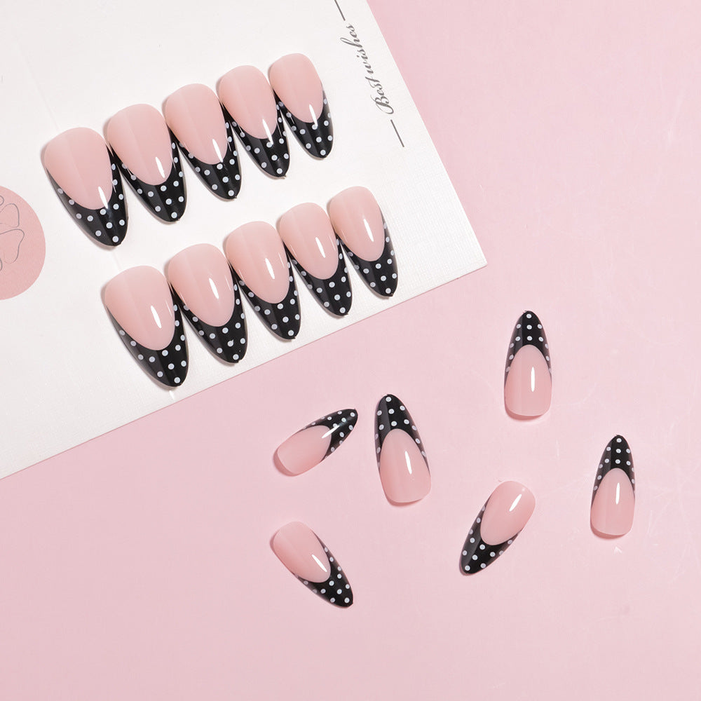 Künstlerisches French Tip Press-On Nails Set Brehn