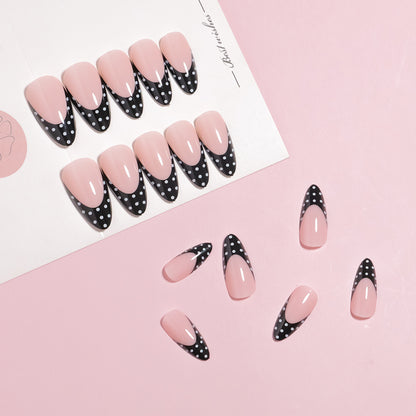 Künstlerisches French Tip Press-On Nails Set Brehn