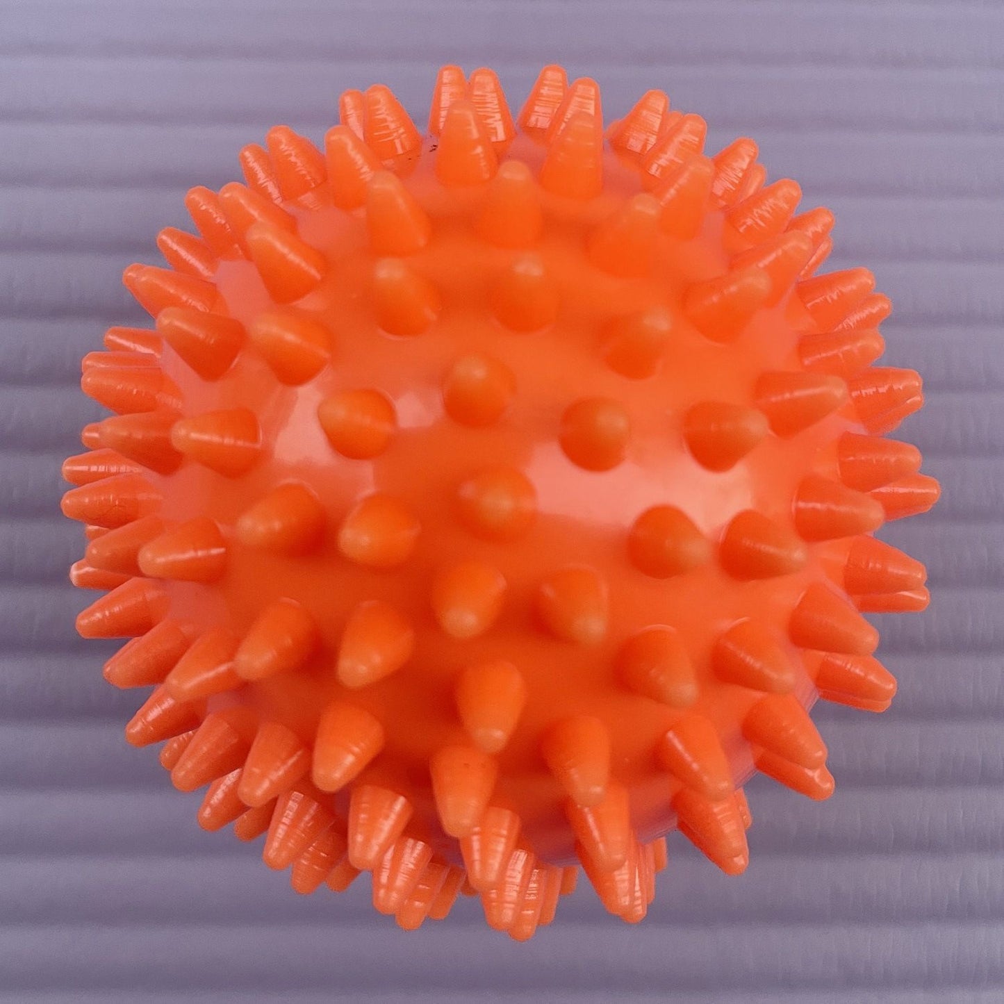 Massageball mit Noppen Brehn