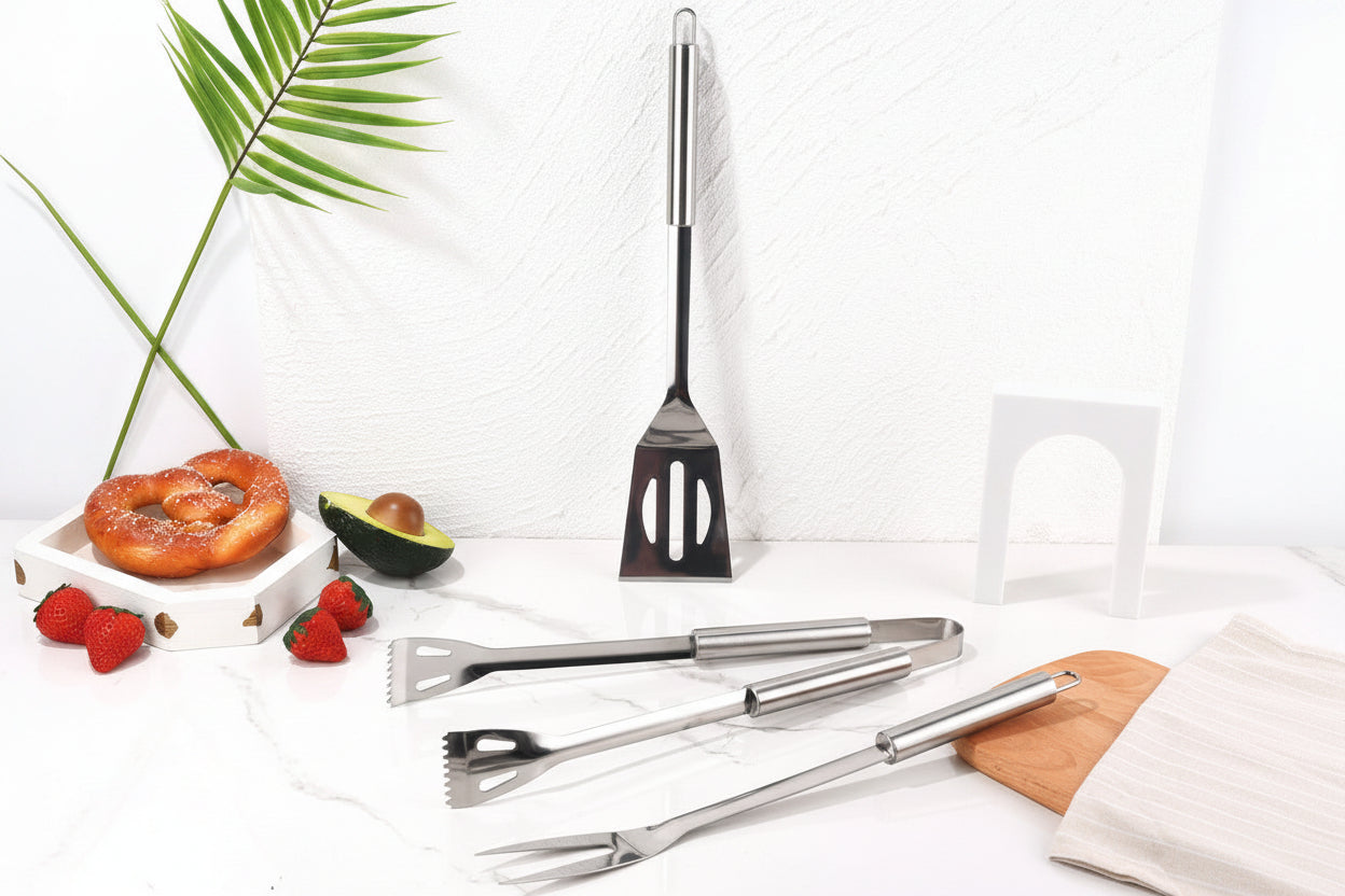 Edelstahl Grillbesteck Set mit Langstieligen Wendespachtel Gabel Zange und Schaber Brehn