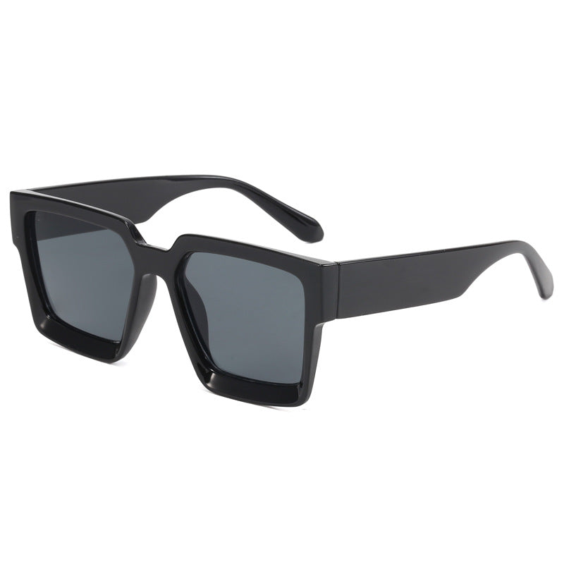 Damen Oversized Sonnenbrille mit modischem Transparentrahmen Brehn