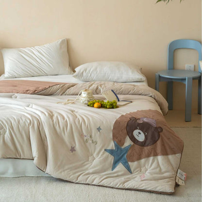 Kinder-Steppdecke mit niedlicher Bär-Applikation und weicher Füllung