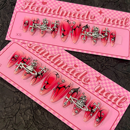 Kunstvolle Kunstnägel mit einzigartigen Designs und Glitzerakzenten Brehn