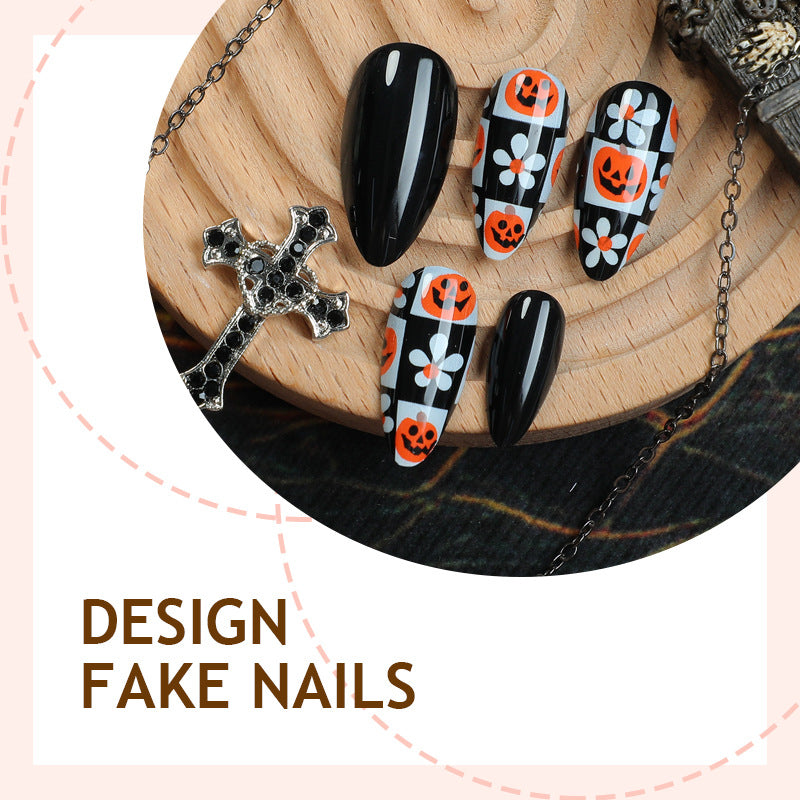 Halloween Kunstnagelset mit gruseligem Design Brehn